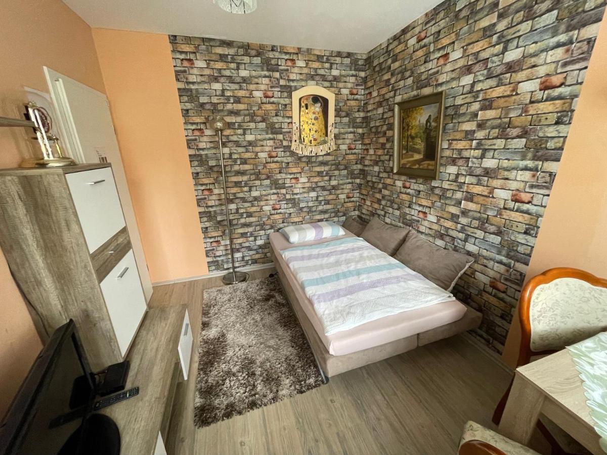 Zentrumsnahe Ferienwohnung เดรสเดน ภายนอก รูปภาพ