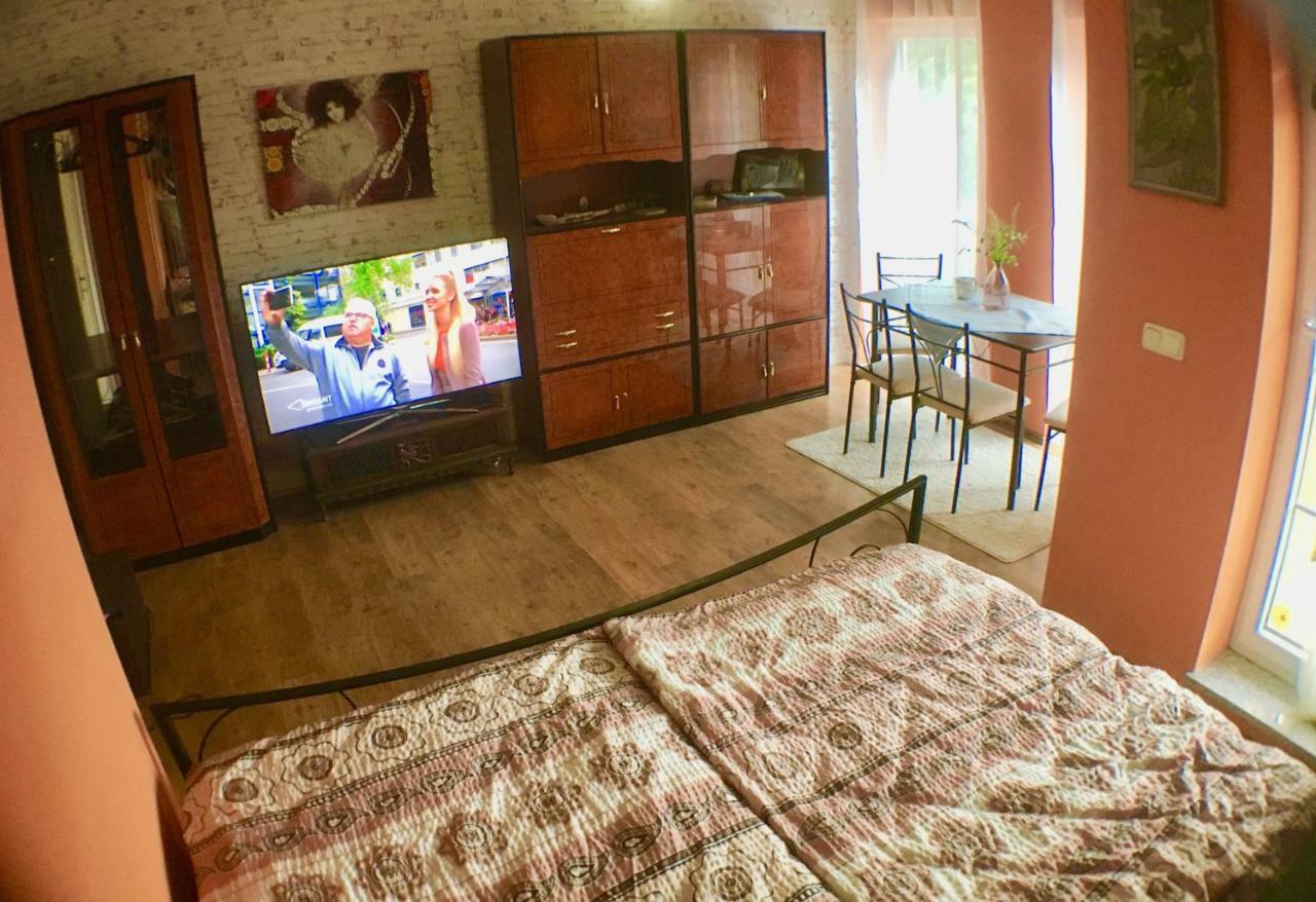 Zentrumsnahe Ferienwohnung เดรสเดน ภายนอก รูปภาพ